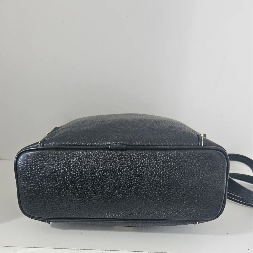 Like!New!Dooney and bourke Black Pebbled Leather Crossbody Bag - Picture 5 of 12